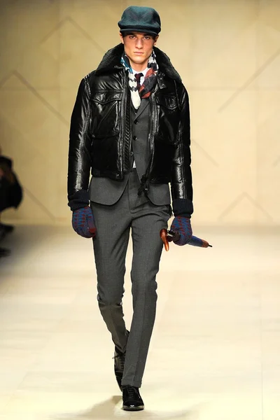 Look 35